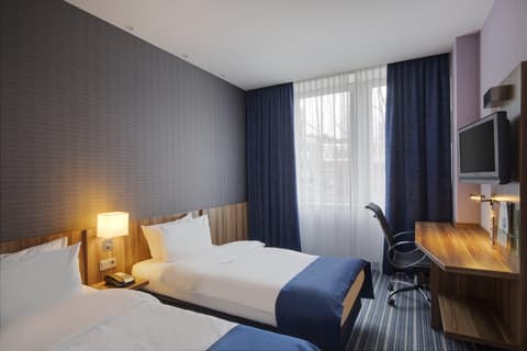 Premier Inn Hamburg City Alster, Room
