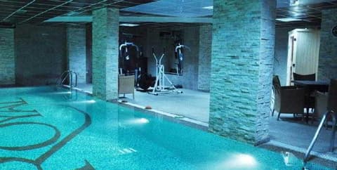 Royal Hotel&Spa Pristina, Pool