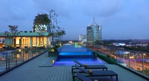 Hotel Santika Premiere Bintaro, Pool