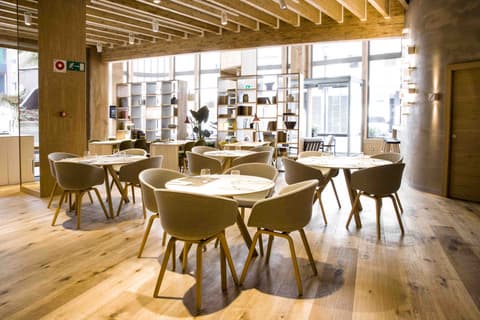 Zenit San Sebastián, Restaurant