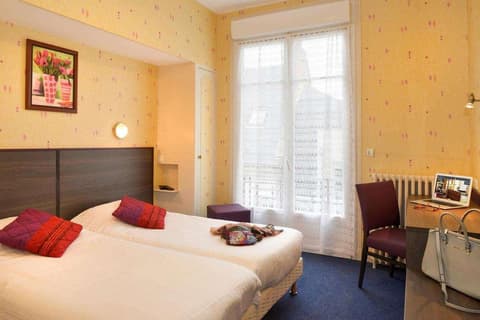 Logis Hotel Des Chateaux De La Loire, Room