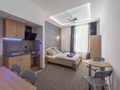 70s Guest room, General view