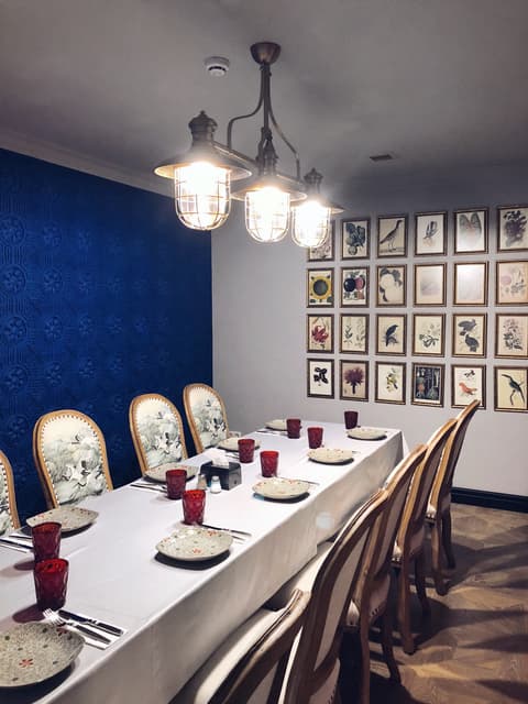 Grand  Sapphire, Lobby