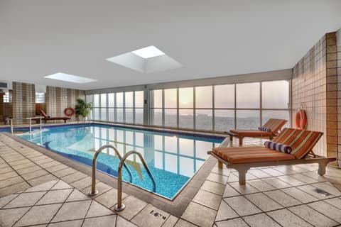 Sunday Mega Hotel Sheikh Zayed Road Near DIFC, Pool