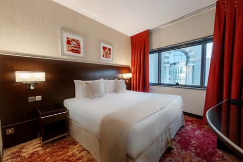 Frontel Al Harithia EX Majlis Grand, Room