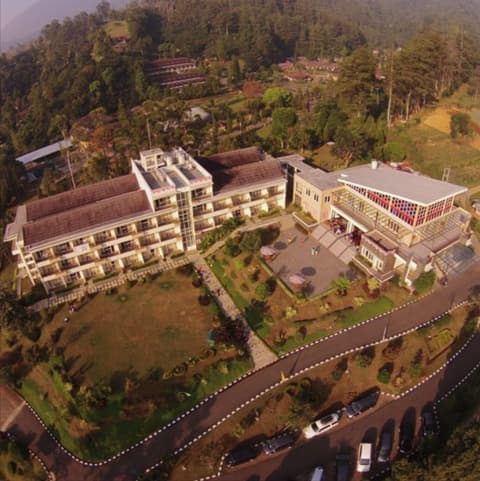 Casa Monte Rosa Hotel Ciloto Puncak, General view