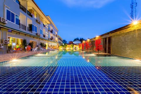 Phi Phi Maiyada Resort, General view