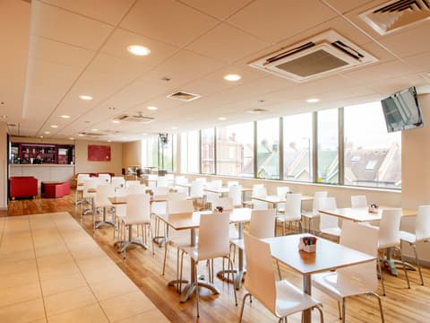 Travelodge London Teddington, Restaurant