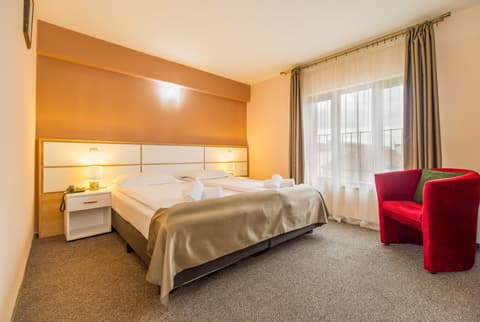 Long Street Hotel, Room