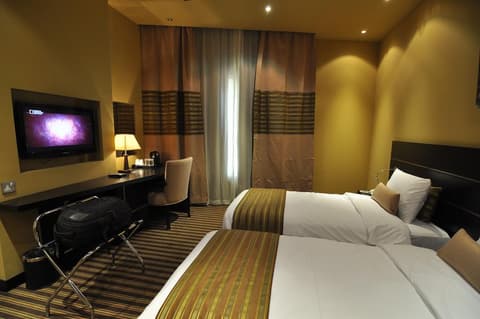 Aldar Hotel, Room