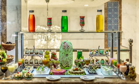 Tulip Inn AlDar Rawafed, Restaurant