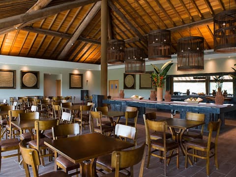 Samoa Beach Resort, Restaurant