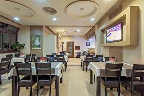 Holiday Hotel Podgorica, Restaurant