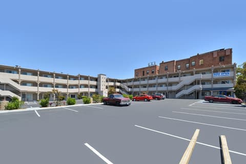 Americas Best Value Inn Oakland Lake Merritt, General view