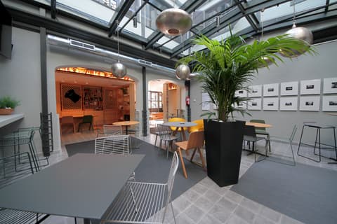 Complutum Hostel, General view