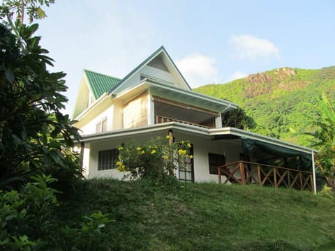 Lemongrass Lodge, General view