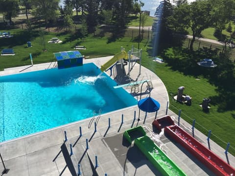 Superlodge Canada Lethbridge, Sports and Entertainment