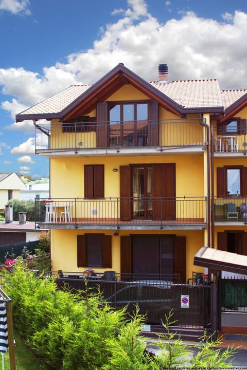 Moonrose, General view