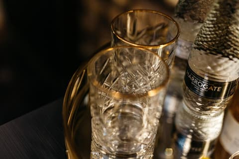 Quite Simply French, Room