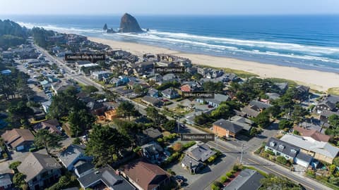 Cannon Beach Hotel, General view