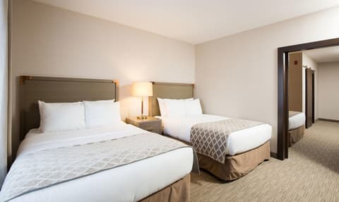 Pomeroy Inn & Suites Prince George, Room