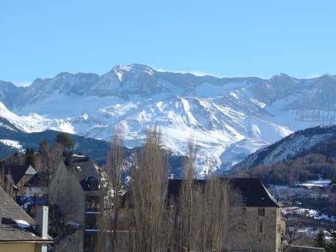 Hotel Valle De Izas, General view