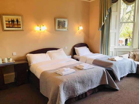 Allison House 16 Guesthouse, Room