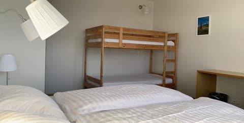 Bed4U Keflavik, Room