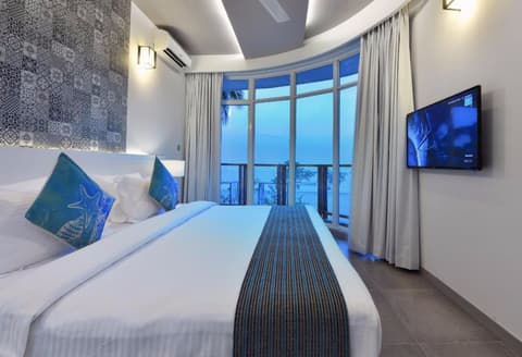Velana Blu, Room