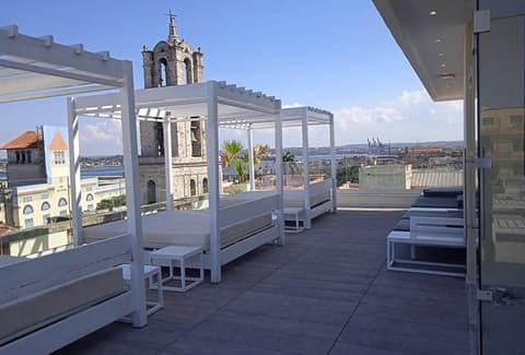Palacio de los Corredores, Terrace