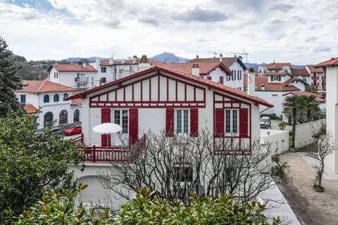 Logis Hotel Bergeret Sport, General view