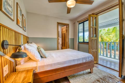 Bambuda Bocas Town, Room