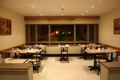 Green Plaza Inn, Lobby