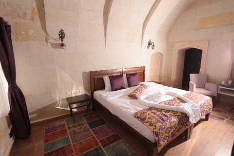 Heritage  Cave Inn, Room