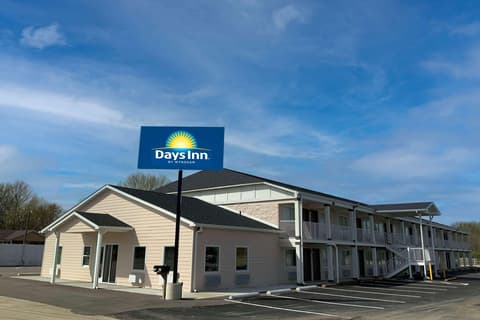 Days Inn by Wyndham Troy IL, General view