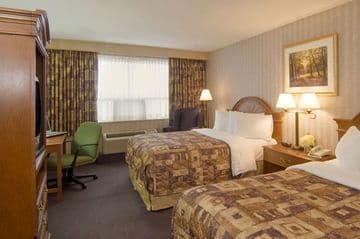 QUALITY INN PARKWAY, 