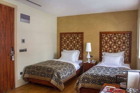 STORIES APART KULOGLU, 