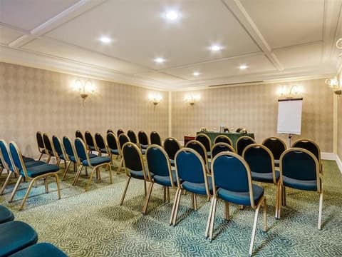 MERCURE CATANIA EXCELSIOR, 