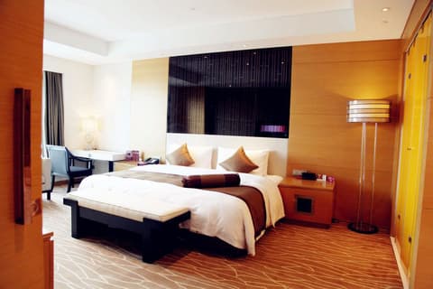 CROWNE PLAZA YANGZHOU, 