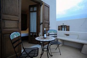 SANTORINI MESOTOPOS, 