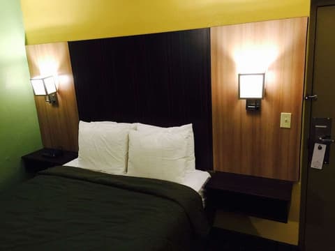 UNIVERSITY MANOR INN, 