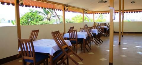 THE ROSAL STONETOWN HOTEL, 