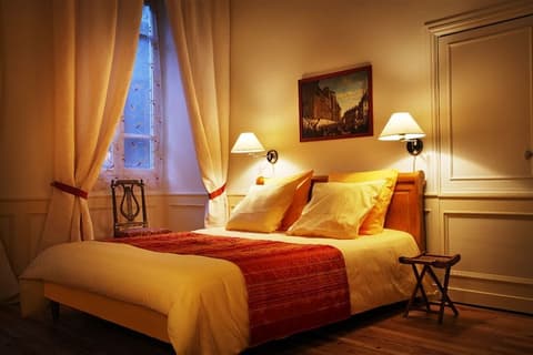 LES SUITES DE L'HOTEL DE SAUTET, 