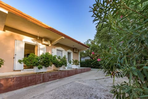 PANSION MARY STUDIOS, 