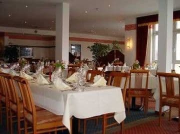QUALITY HOTEL DRESDEN WEST, 