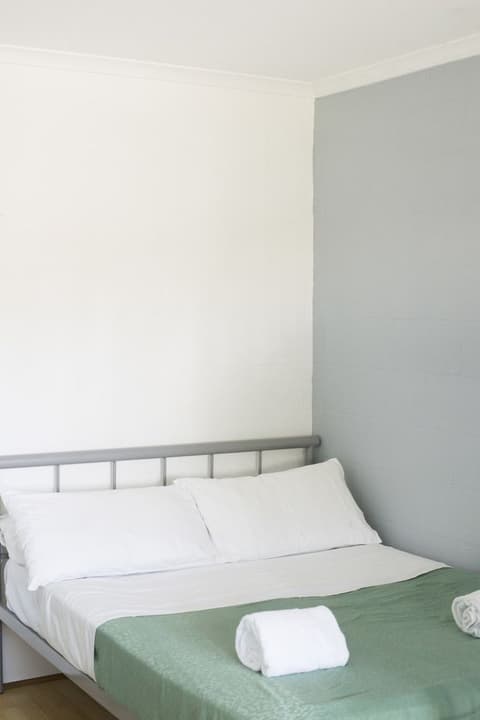 MOOLOOLABA BACKPACKERS, 