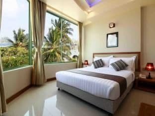 SEASON HOLIDAYS AT HULHUMALE, 