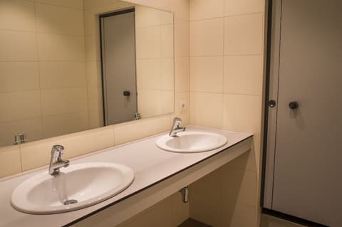 GéNéRATION EUROPE YOUTH HOSTEL, 