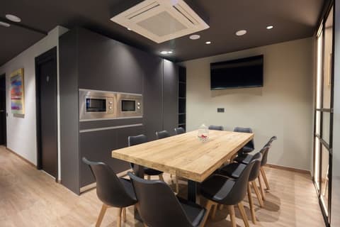 AIRHOSTEL BARCELONA AEROPUERTO, 