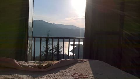 BATTLE OF BRITAIN HOTEL, 